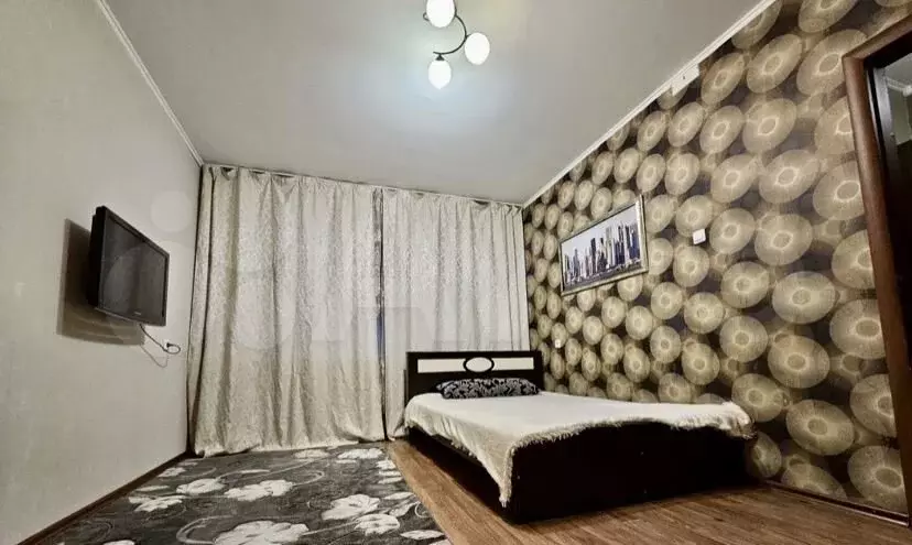 1-к. квартира, 32 м, 9/10 эт. - Фото 0