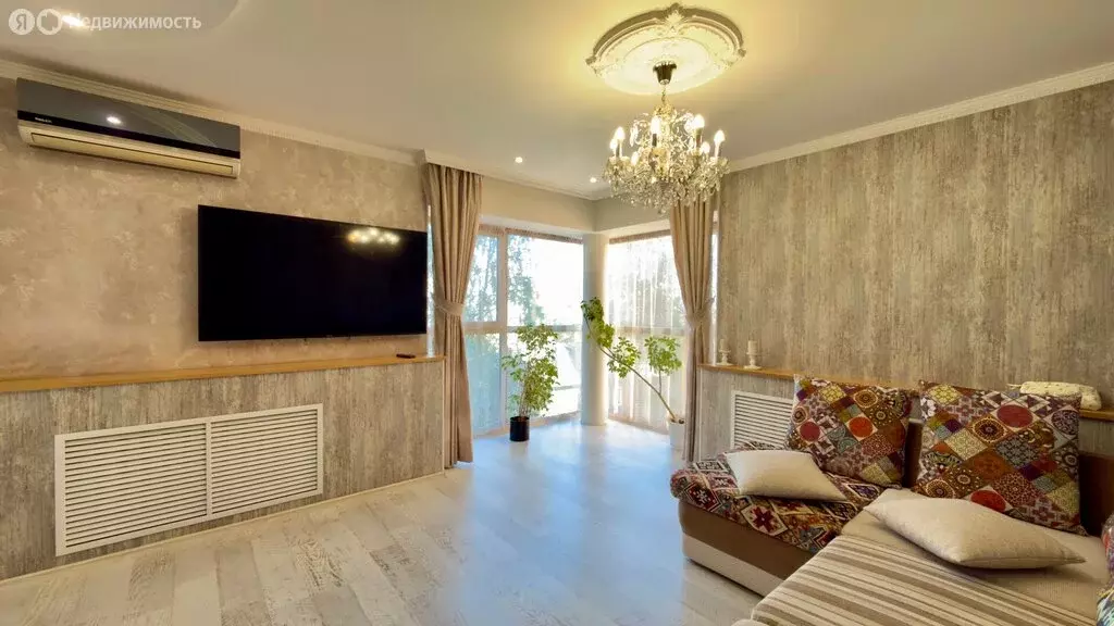 4-комнатная квартира: Сыктывкар, улица Свободы, 19 (114 м) - Фото 1