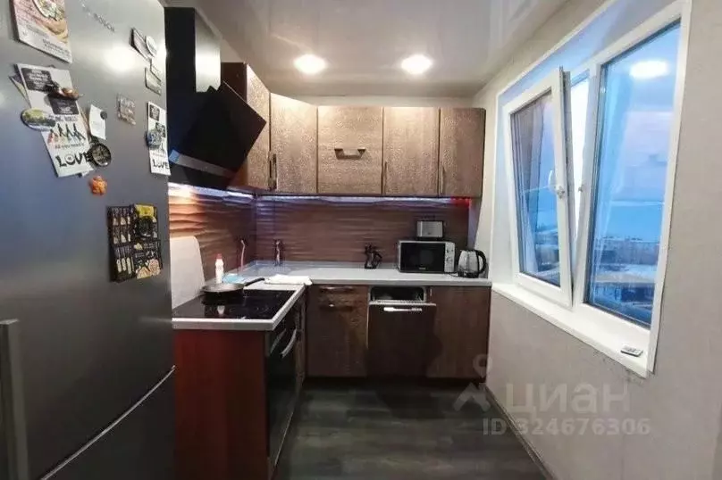 2-к кв. Мурманская область, Кировск ул. 50 лет Октября, 21 (47.0 м) - Фото 2