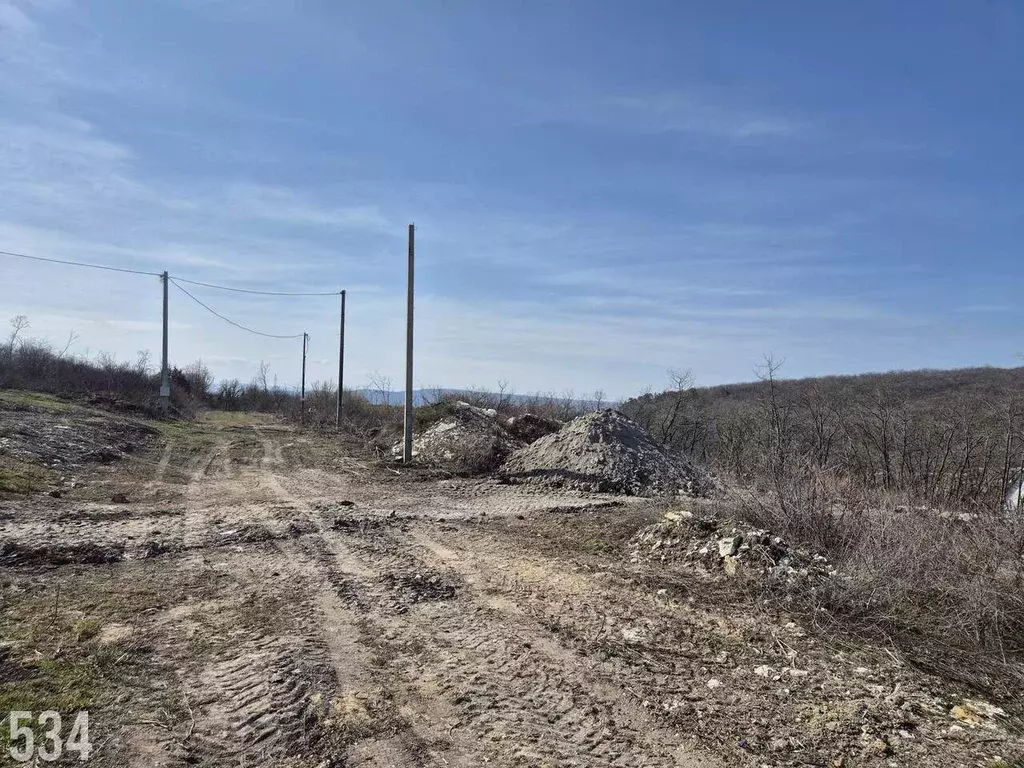 Участок в Крым, Симферопольский район, Перовское с/пос, Изумрудный ... - Фото 2