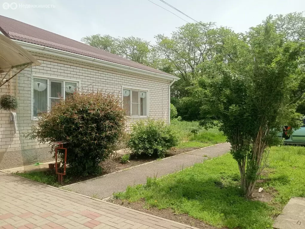 1-комнатная квартира: Новокубанск, Рождественская улица, 5 (34 м) - Фото 0