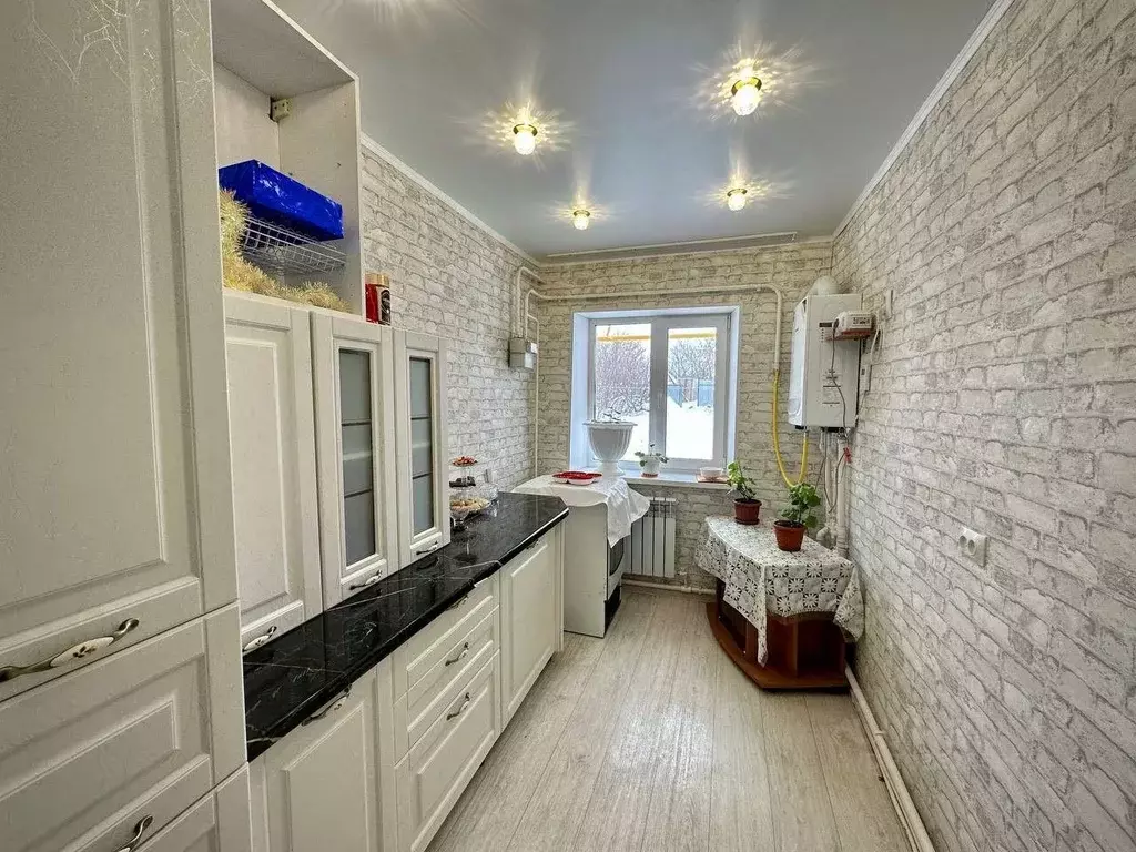 Дом в Оренбургская область, Оренбургский район, с. Зубаревка ... - Фото 0