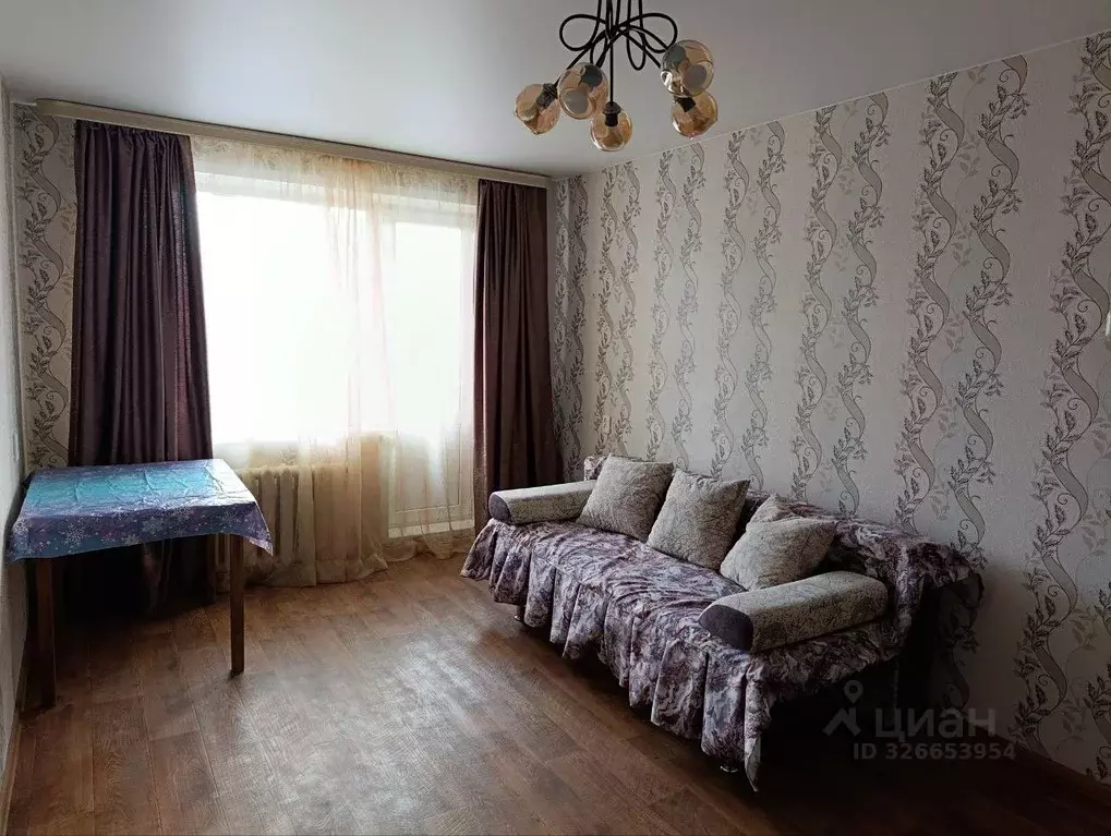 1-к кв. Курганская область, Курган ул. Радионова, 18А (30.0 м) - Фото 1