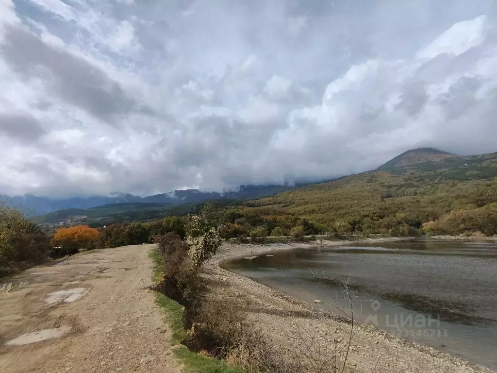 Участок в Крым, Алушта муниципальный округ, с. Нижнее Запрудное ул. ... - Фото 0