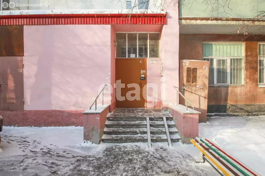 2-комнатная квартира: Тюмень, улица Газовиков, 6 (47.4 м) - Фото 0