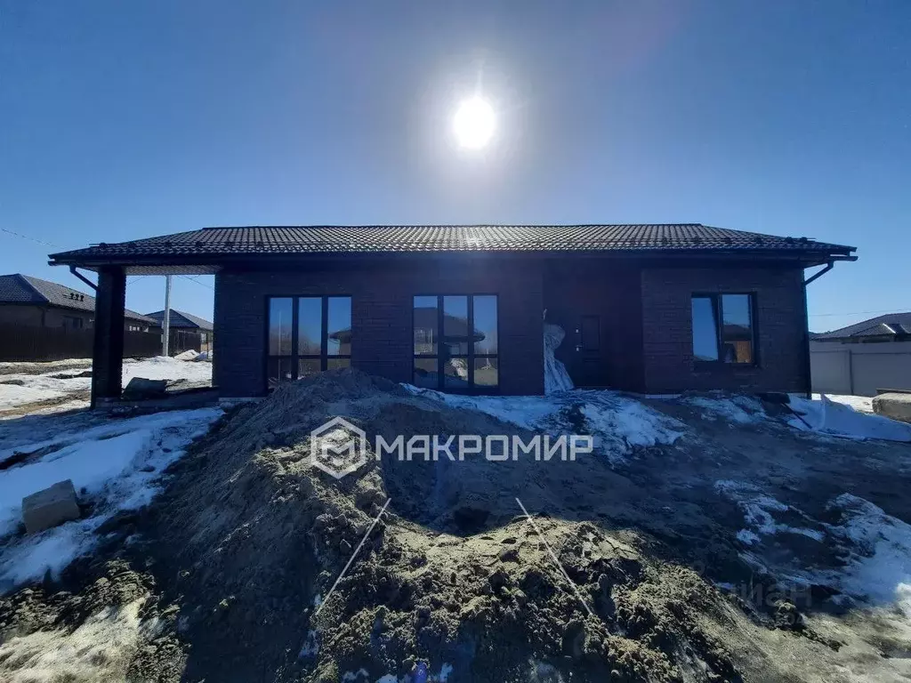 Дом в Брянская область, Брянский район, Отрадненское с/пос, с. ... - Фото 1