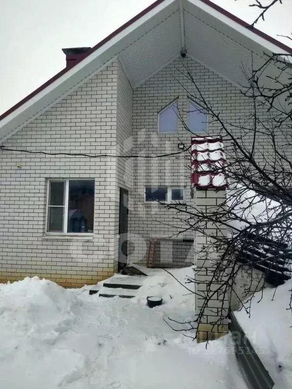 Дом в Воронежская область, Павловский район, Ливенское с/пос, с. ... - Фото 1