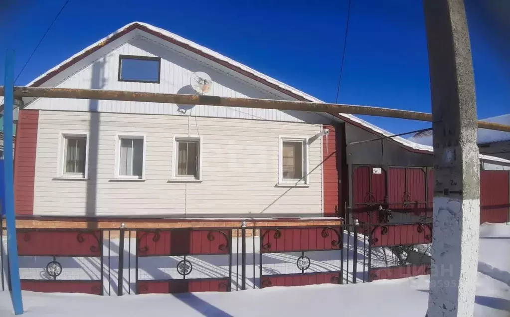 Дом в Белгородская область, Новооскольский муниципальный округ, с. ... - Фото 2