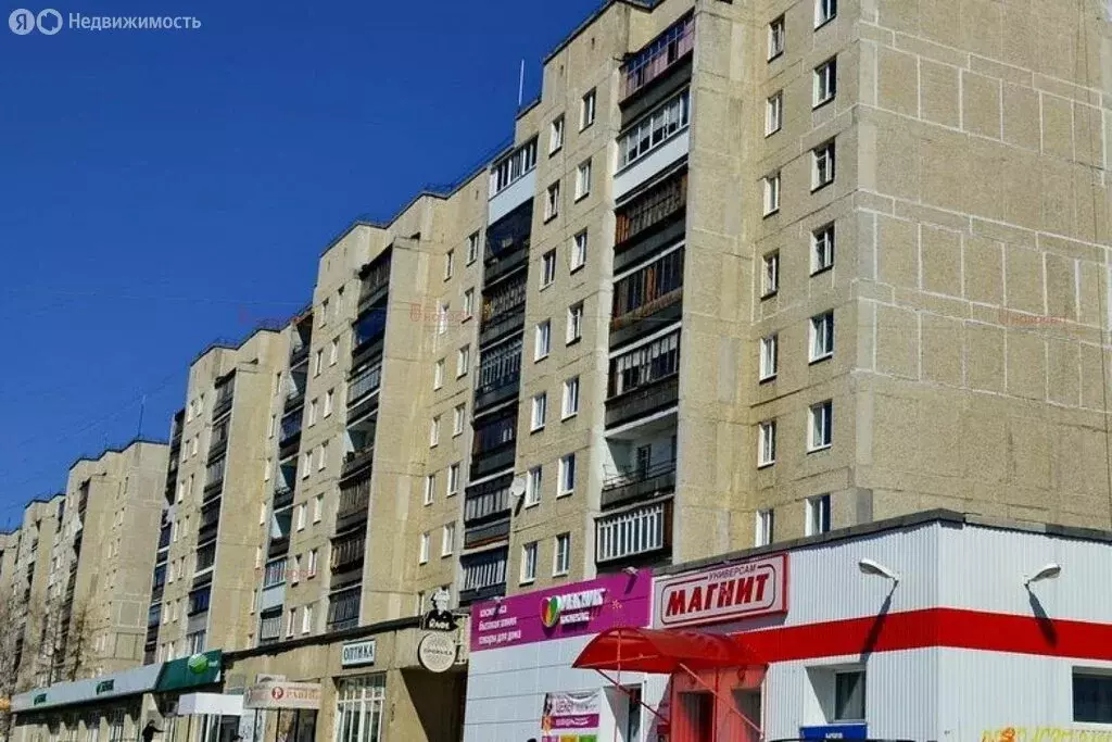 3-комнатная квартира: Полевской, улица Декабристов, 8 (58 м) - Фото 1