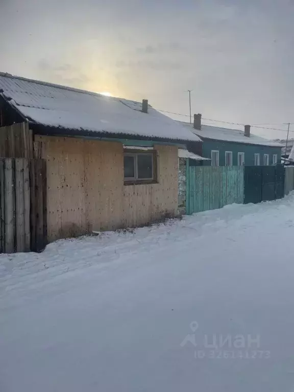 Дом в Бурятия, Иволгинский район, Иволгинское с/пос, с. Иволгинск ул. ... - Фото 1