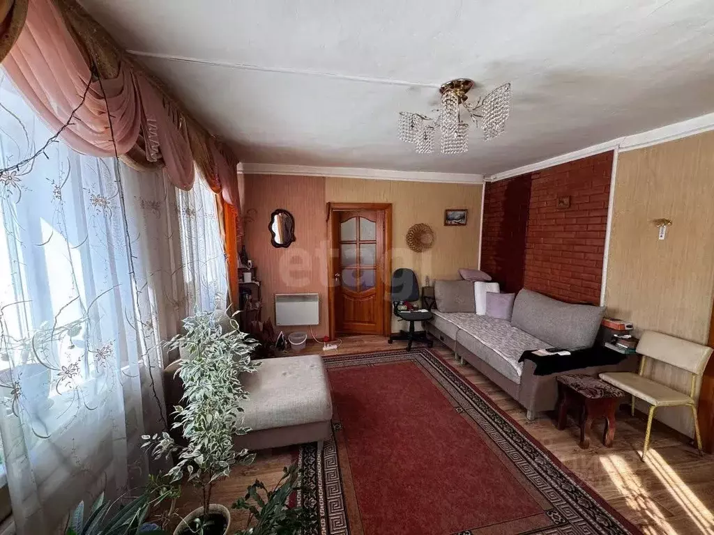 Дом в Алтай, Майминский район, Манжерокское с/пос, с. Озерное ул. ... - Фото 1