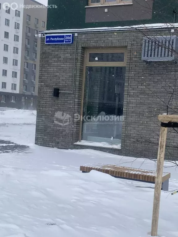 2-комнатная квартира: Тюмень, улица Республики, 204к12 (69 м) - Фото 2