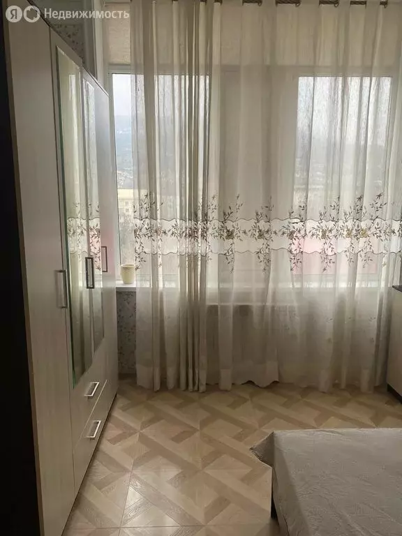 3-комнатная квартира: Махачкала, проспект Имама Шамиля, 46 (84 м) - Фото 1