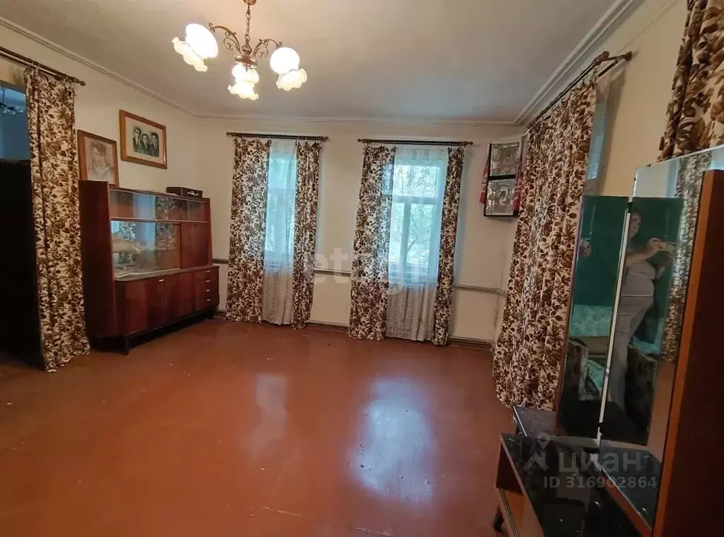 Дом в Белгородская область, Бирюч Красногвардейский район, ул. ... - Фото 0