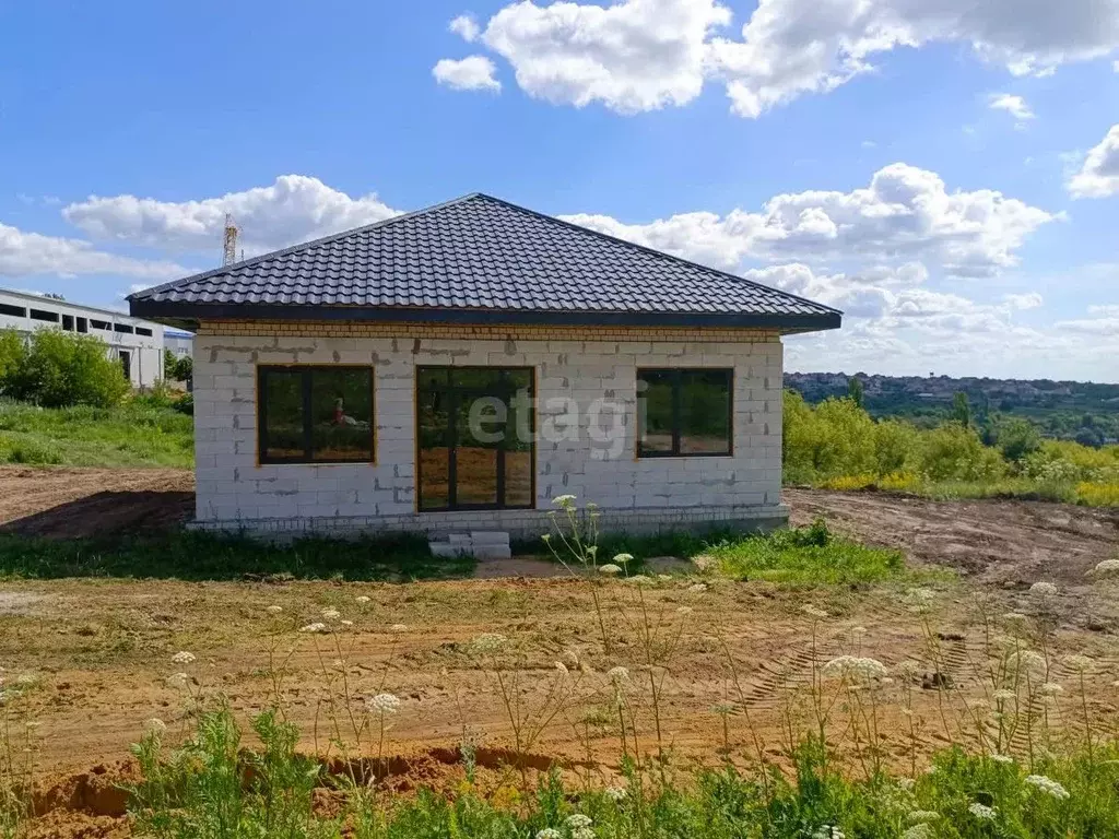 Дом в Воронежская область, Семилуки Транспортная ул. (100 м) - Фото 1