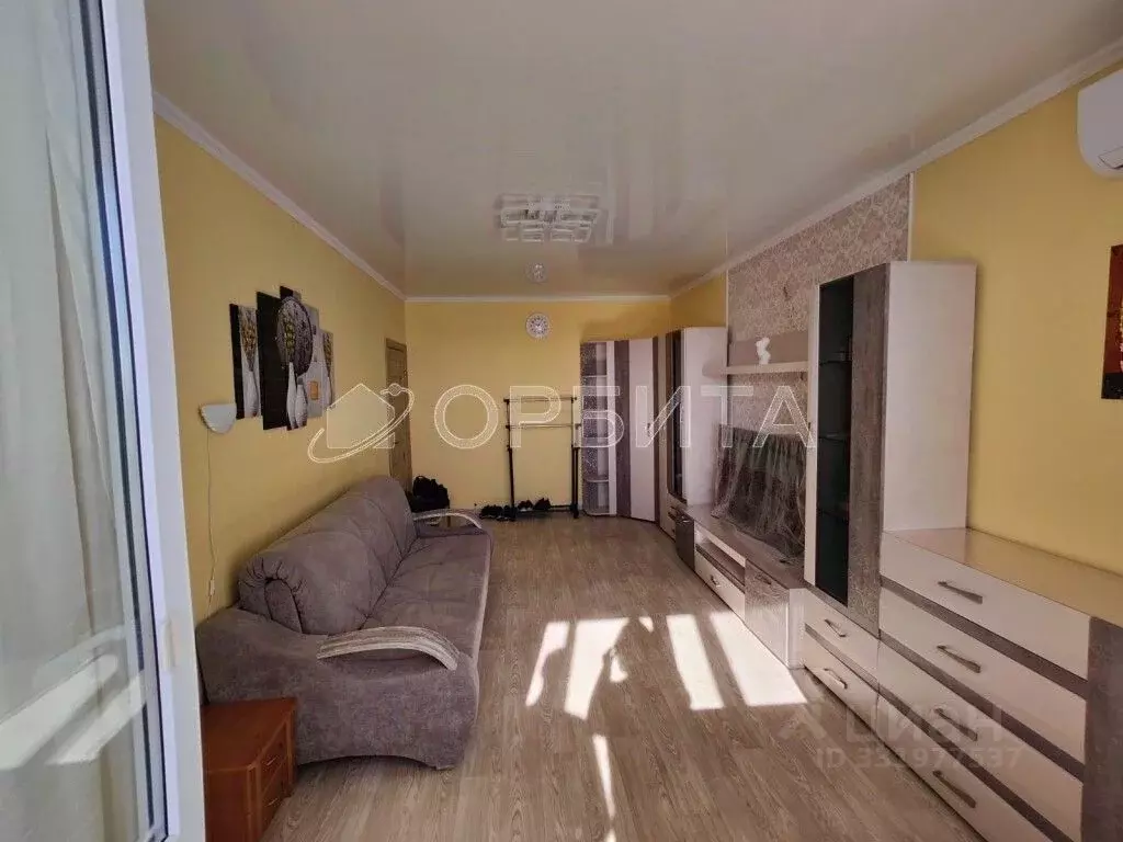 1-к кв. Тюменская область, Тюмень Олимпийская ул., 51 (43.0 м) - Фото 2