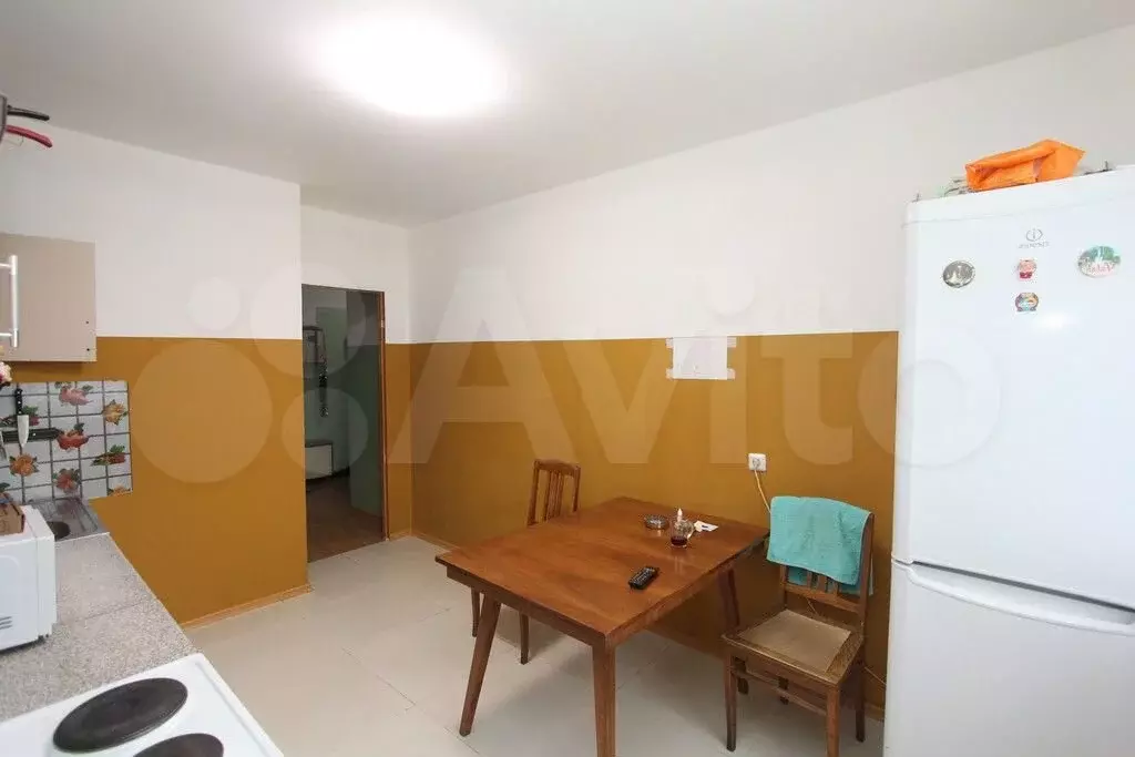 Комната 18 м в 4-к., 8/9 эт. - Фото 1