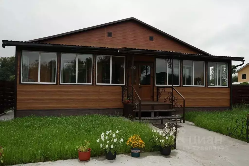 Дом в Камчатский край, Елизово Заречный мкр,  (120 м) - Фото 1