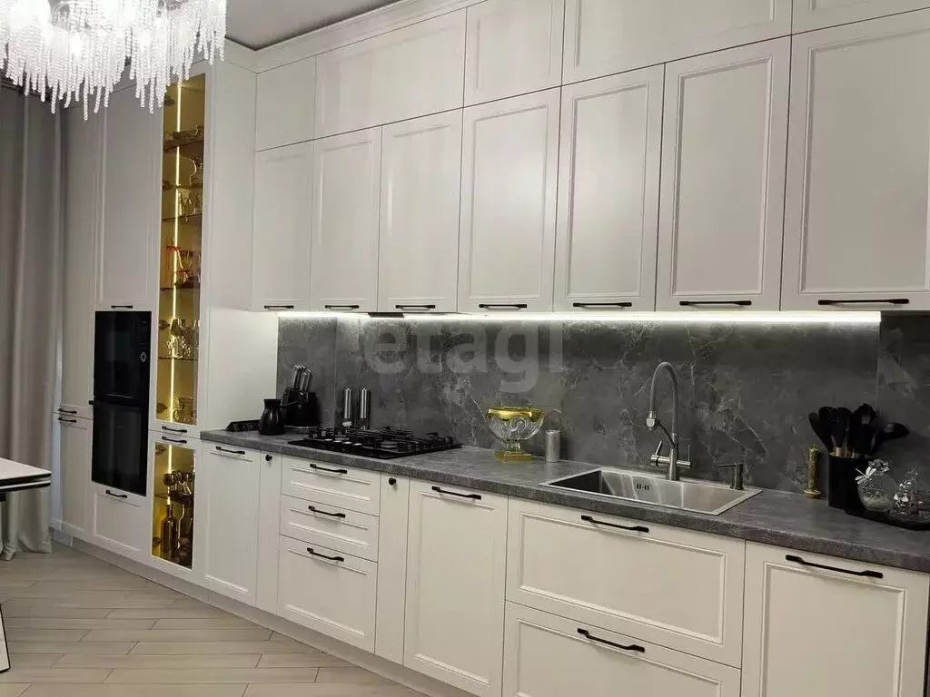 2-комнатная квартира: Владикавказ, улица Гастелло, 71 (85 м) - Фото 1