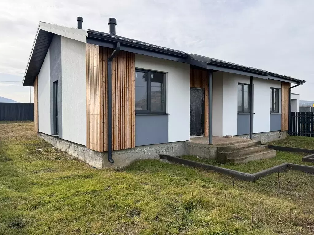 Дом в посёлок Бородыновка, Цветочная улица, 6 (120 м) - Фото 1