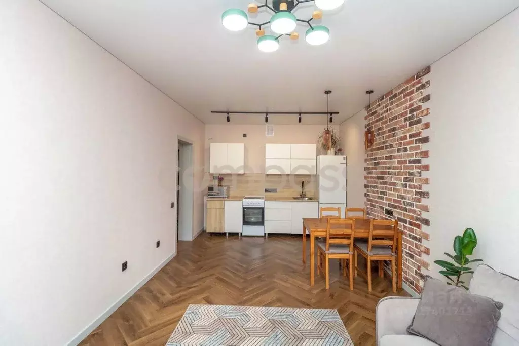 3-к кв. Тюменская область, Тюмень ул. Пожарных и Спасателей, 1к1 (90.0 ... - Фото 1