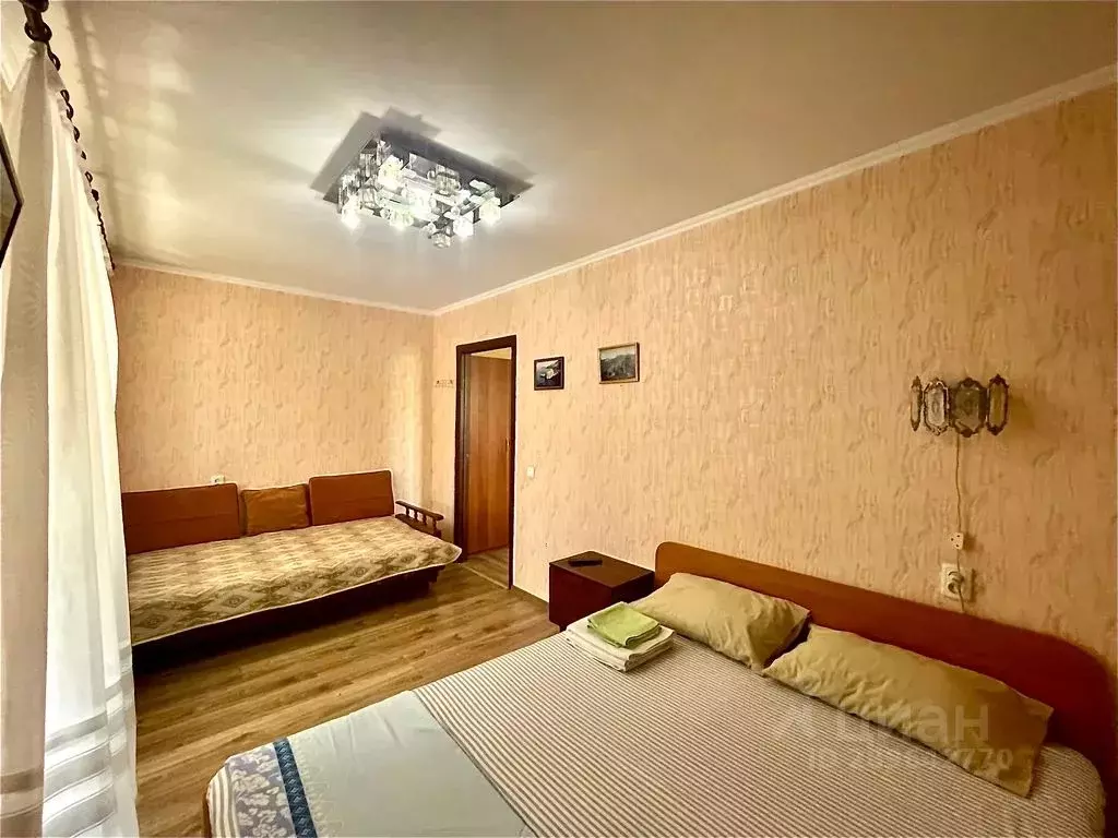 2-к кв. Севастополь ул. Меньшикова, 17 (42.0 м) - Фото 0