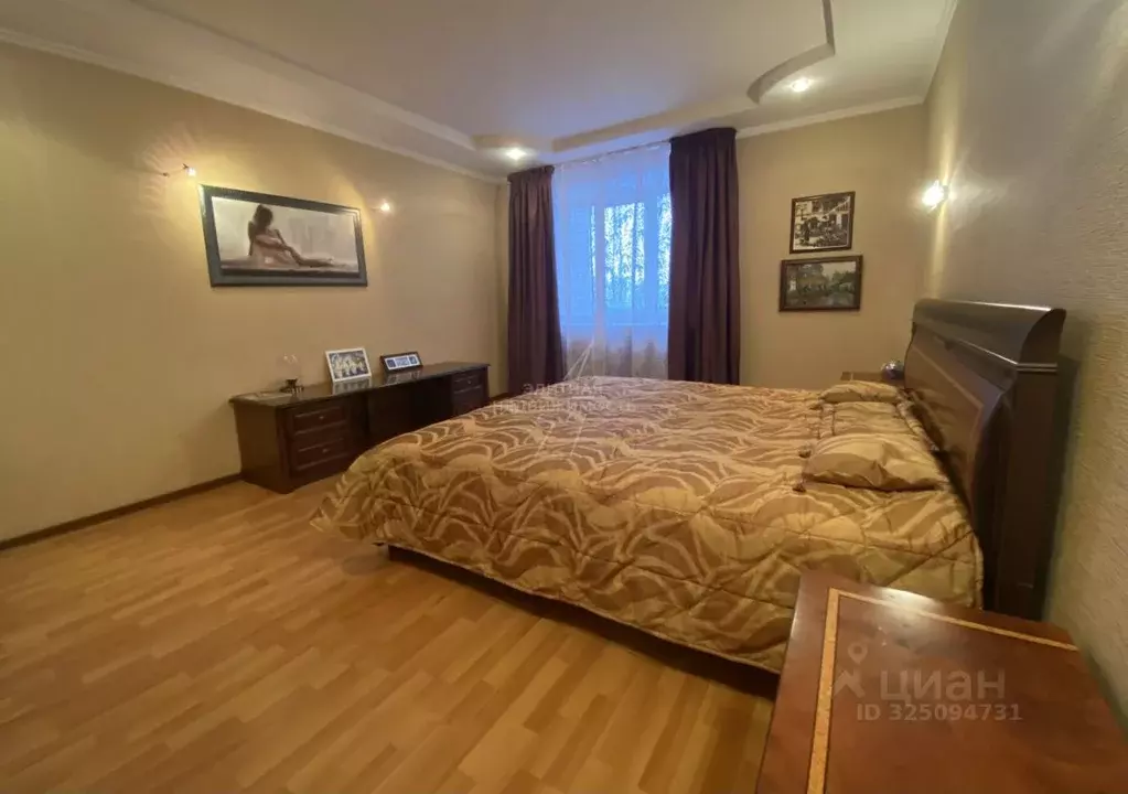 2-к кв. Татарстан, Казань просп. Победы, 18А (95.0 м) - Фото 0