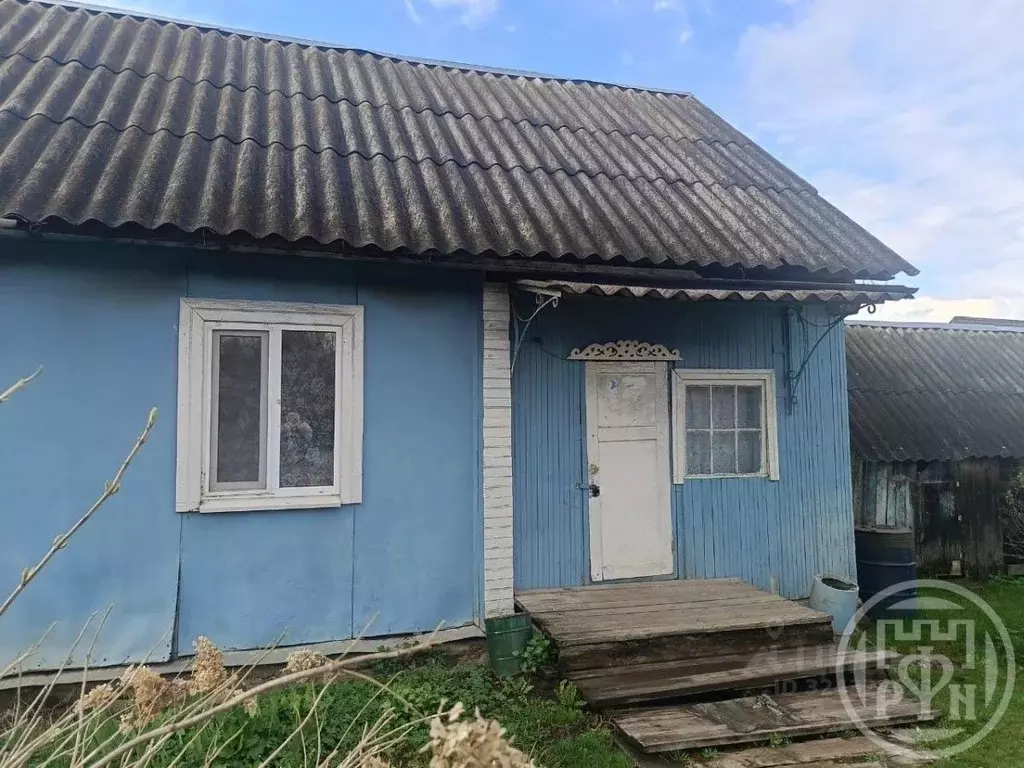 Дом в Ленинградская область, Лужский район, Заклинское с/пос, д. ... - Фото 1