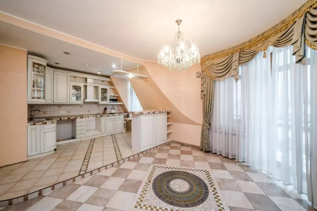 Квартира, 4 комнаты, 125.8 м - Фото 1