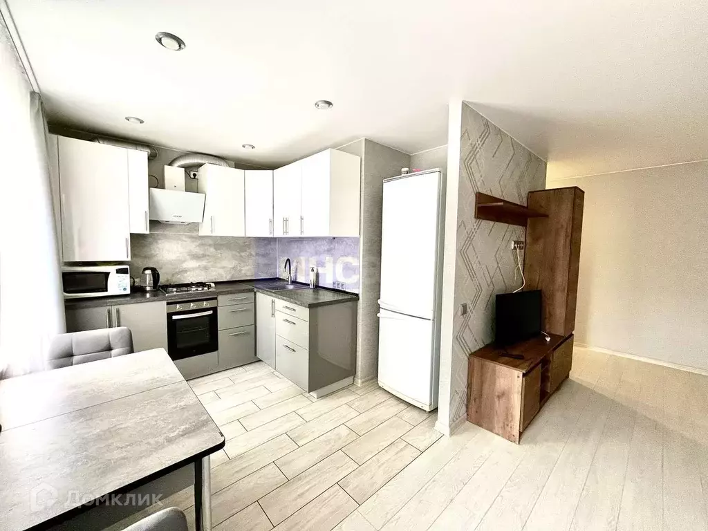 Продаётся 2-к квартира, 42.5 м - Фото 0