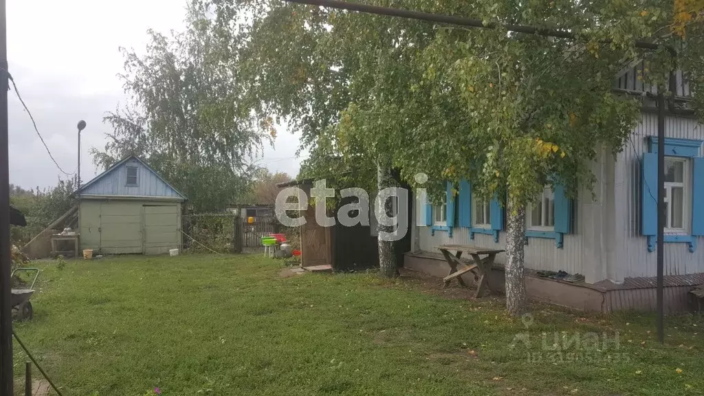 Дом в Саратовская область, Балашовский район, с. Новопокровское ... - Фото 0