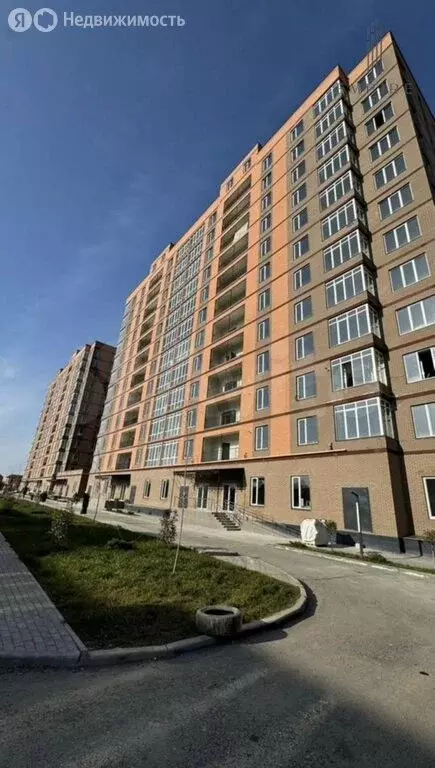 3-комнатная квартира: Грозный, улица Державина, 286 (85 м) - Фото 0