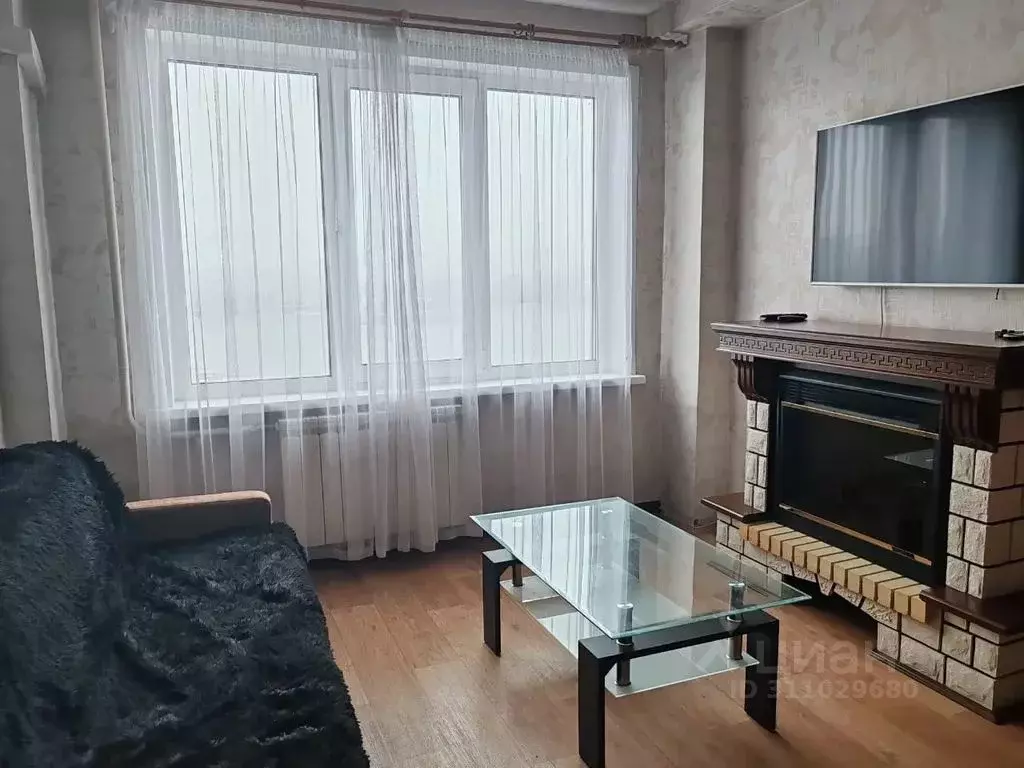 2-к кв. Красноярский край, Красноярск ул. Дубровинского, 56 (56.0 м) - Фото 1