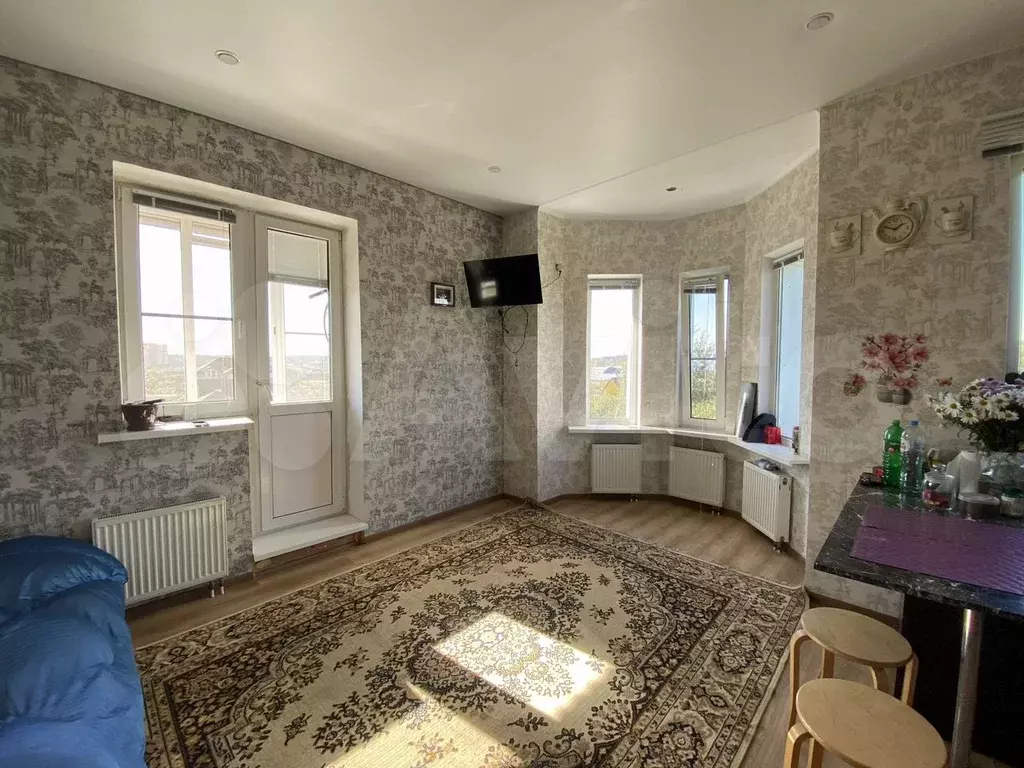 2-к. квартира, 60 м, 3/3 эт. - Фото 1