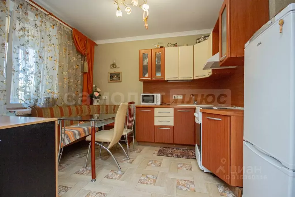 1-к кв. Московская область, Наро-Фоминск ул. Войкова, 5 (45.6 м) - Фото 0