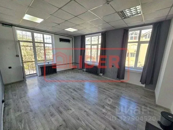 Офис в Севастополь ул. Пожарова, 26В (24 м) - Фото 1