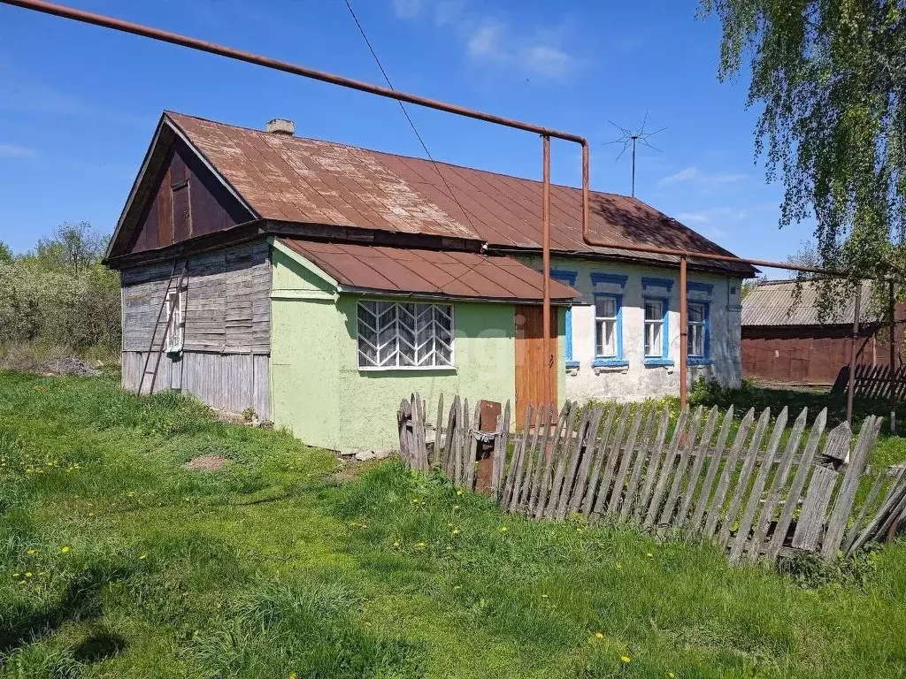 Дом в Тамбовская область, Тамбовский муниципальный округ, с. ... - Фото 1