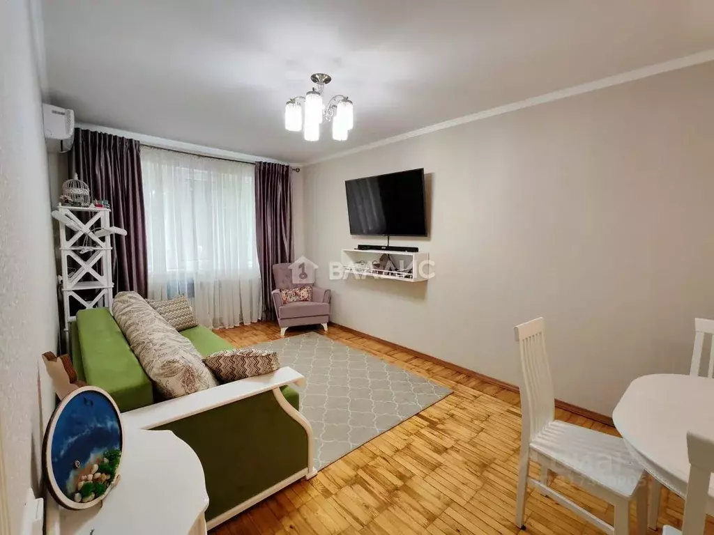 3-к кв. Белгородская область, Белгород ул. Победы, 54 (62.4 м) - Фото 1