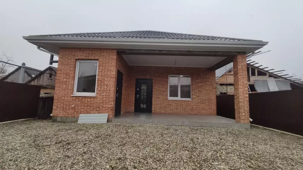 Дом в Краснодарский край, Белореченск пл. Центральная (100 м) - Фото 2