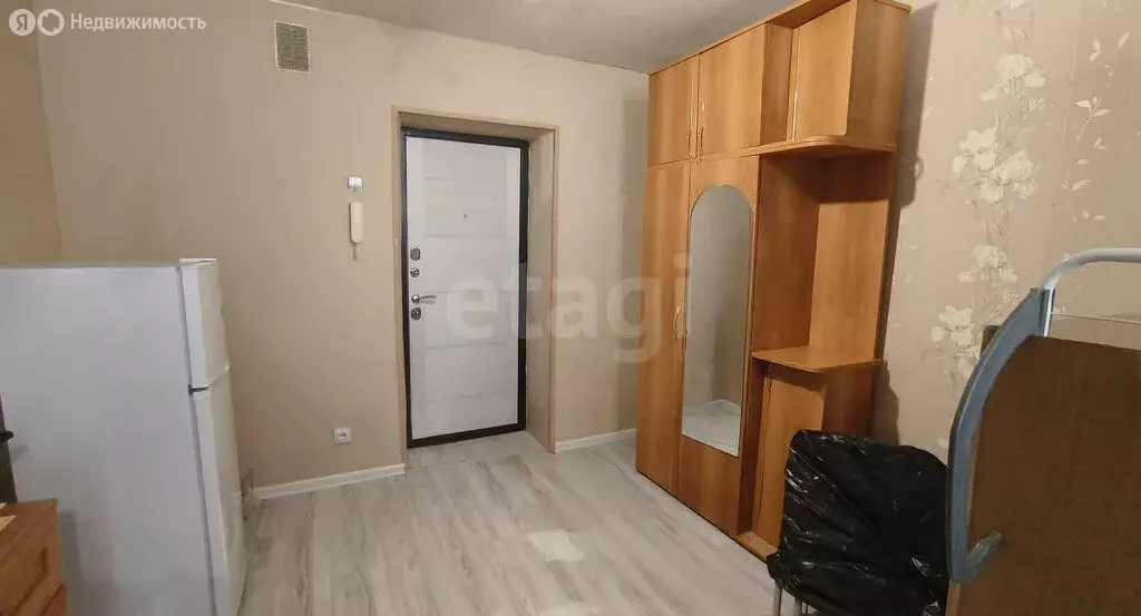 1к в 4-комнатной квартире (18.7 м) - Фото 2