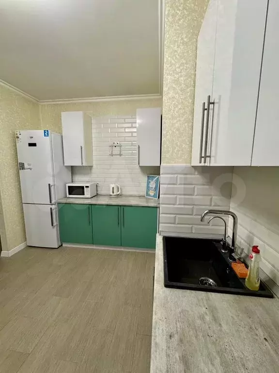 3-к. квартира, 90 м, 9/27 эт. - Фото 1