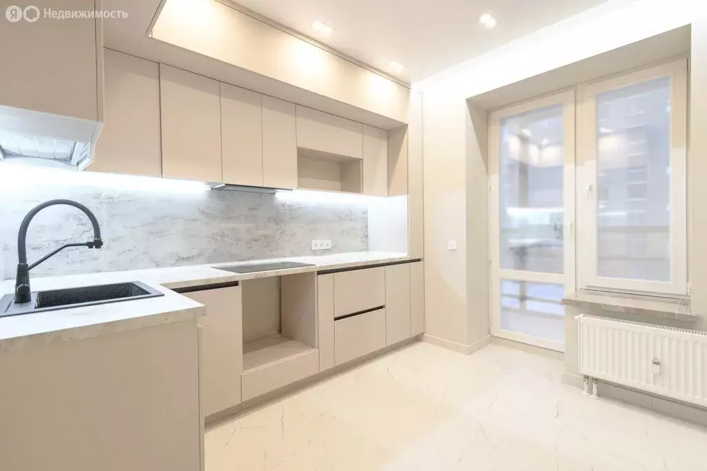 3-комнатная квартира: Сыктывкар, Тентюковская улица, 320к3 (70.6 м) - Фото 1