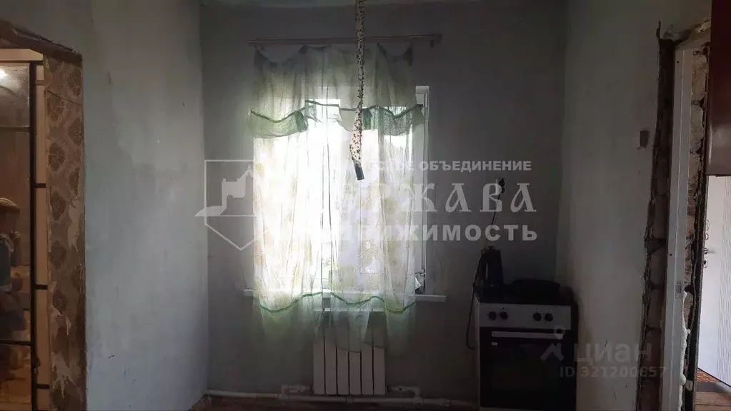 Дом в Кемеровская область, Топки ул. Ленина, 70 (42 м) - Фото 1