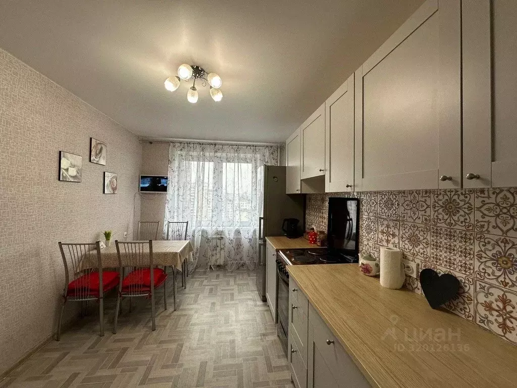 3-к кв. Липецкая область, Липецк ул. М.И. Неделина, 12 (80.0 м) - Фото 2