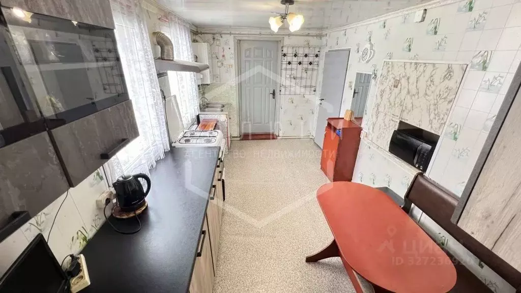 Дом в Калининградская область, Гусевский городской округ, пос. ... - Фото 2