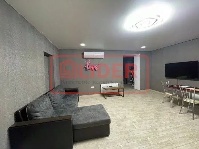 2-к кв. Севастополь ул. Связистов, 6/8 (70.1 м) - Фото 2