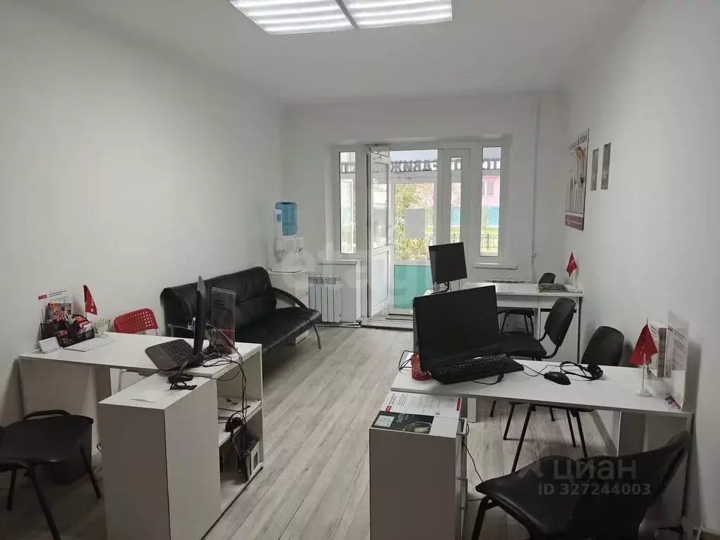 Офис в Ямало-Ненецкий АО, Муравленко ул. Губкина, 26 (54 м) - Фото 1