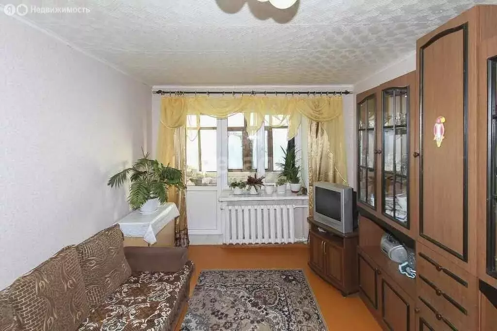 2-комнатная квартира: Тюмень, улица Белинского, 24 (43.9 м) - Фото 0