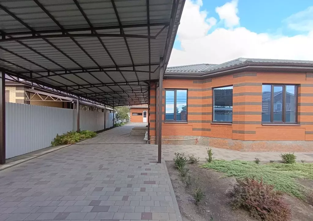 Дом в Ростовская область, Ростов-на-Дону Сосновая ул. (90 м) - Фото 1