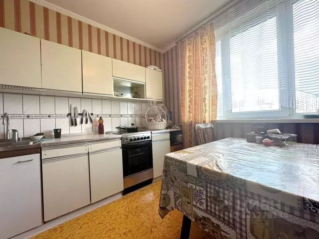 3-к кв. Москва ул. Раменки, 8К2 (74.0 м) - Фото 1